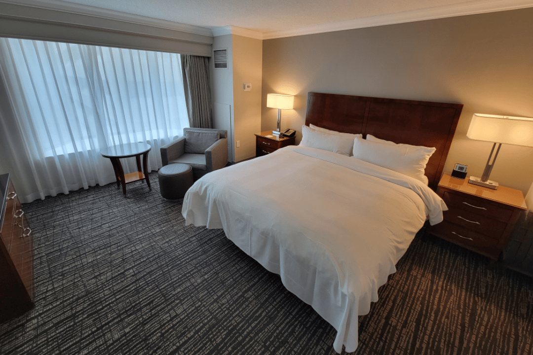 Hotel Marriott Downtown at CF Toronto Eaton Centre - 4 HRS star