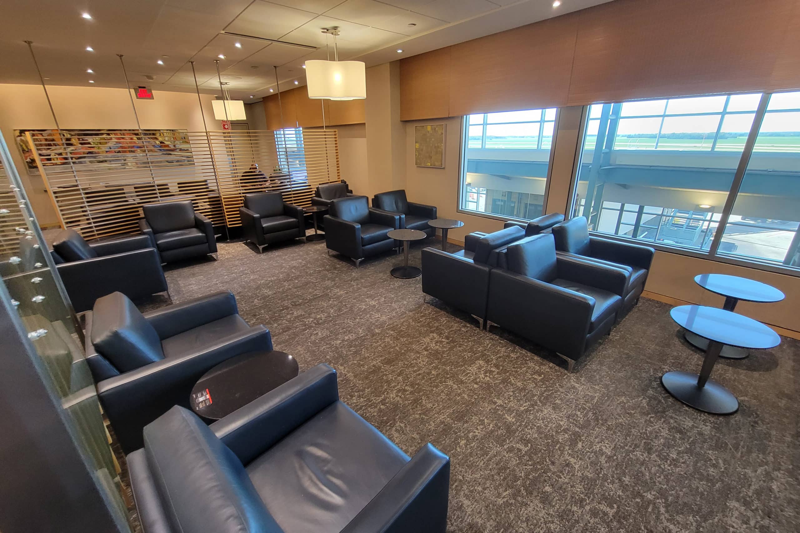 Review: Air Canada Maple Leaf Lounge Edmonton