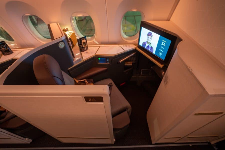 Review Etihad Airways A350 Business Class Chicago to Abu Dhabi