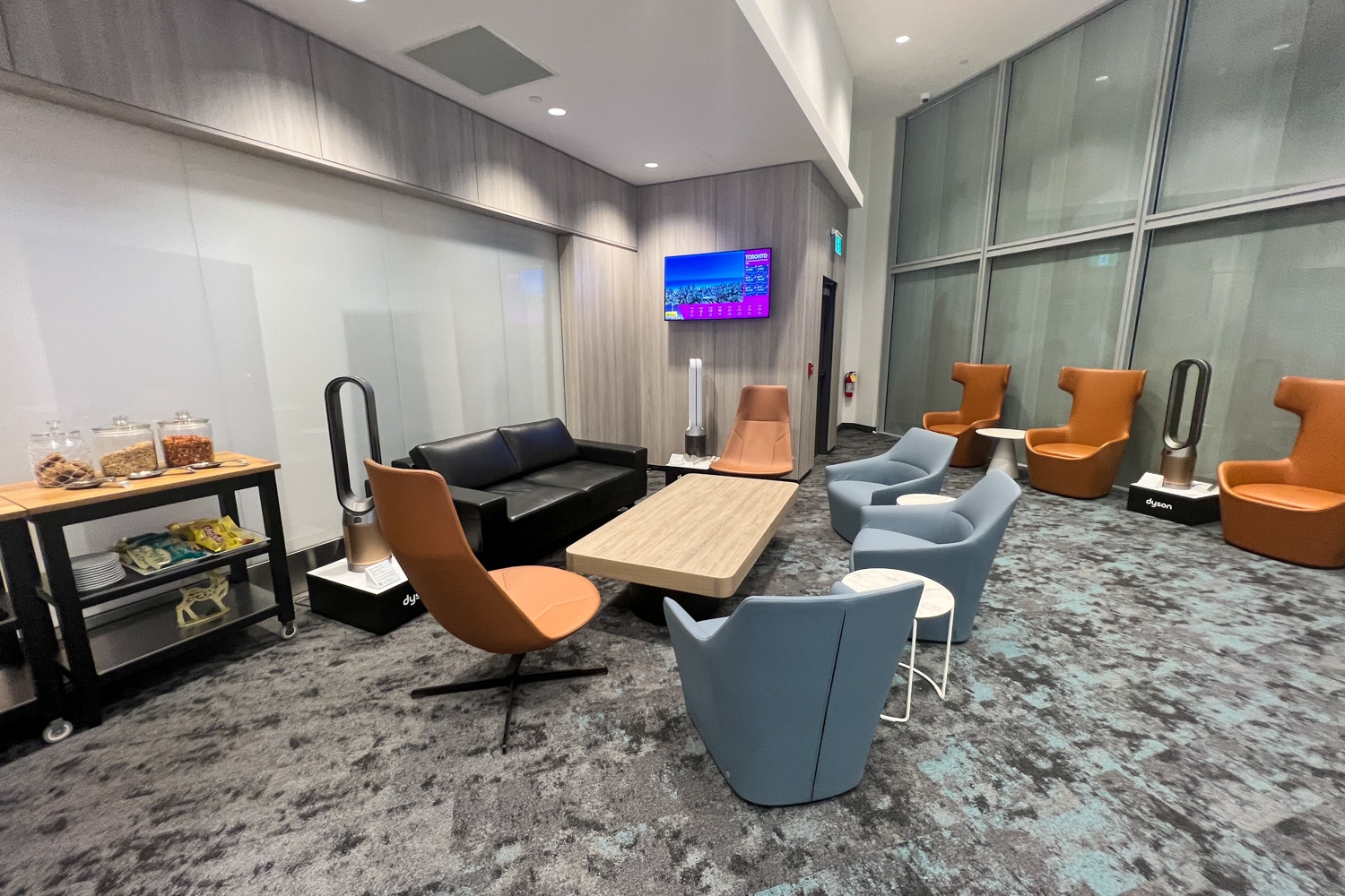 Review: Plaza Premium Lounge Toronto (Terminal 1 Domestic)