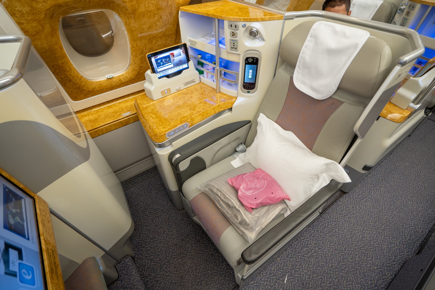 Review: Emirates A380 Business Class Bangkok to Dubai | Prince of Travel
