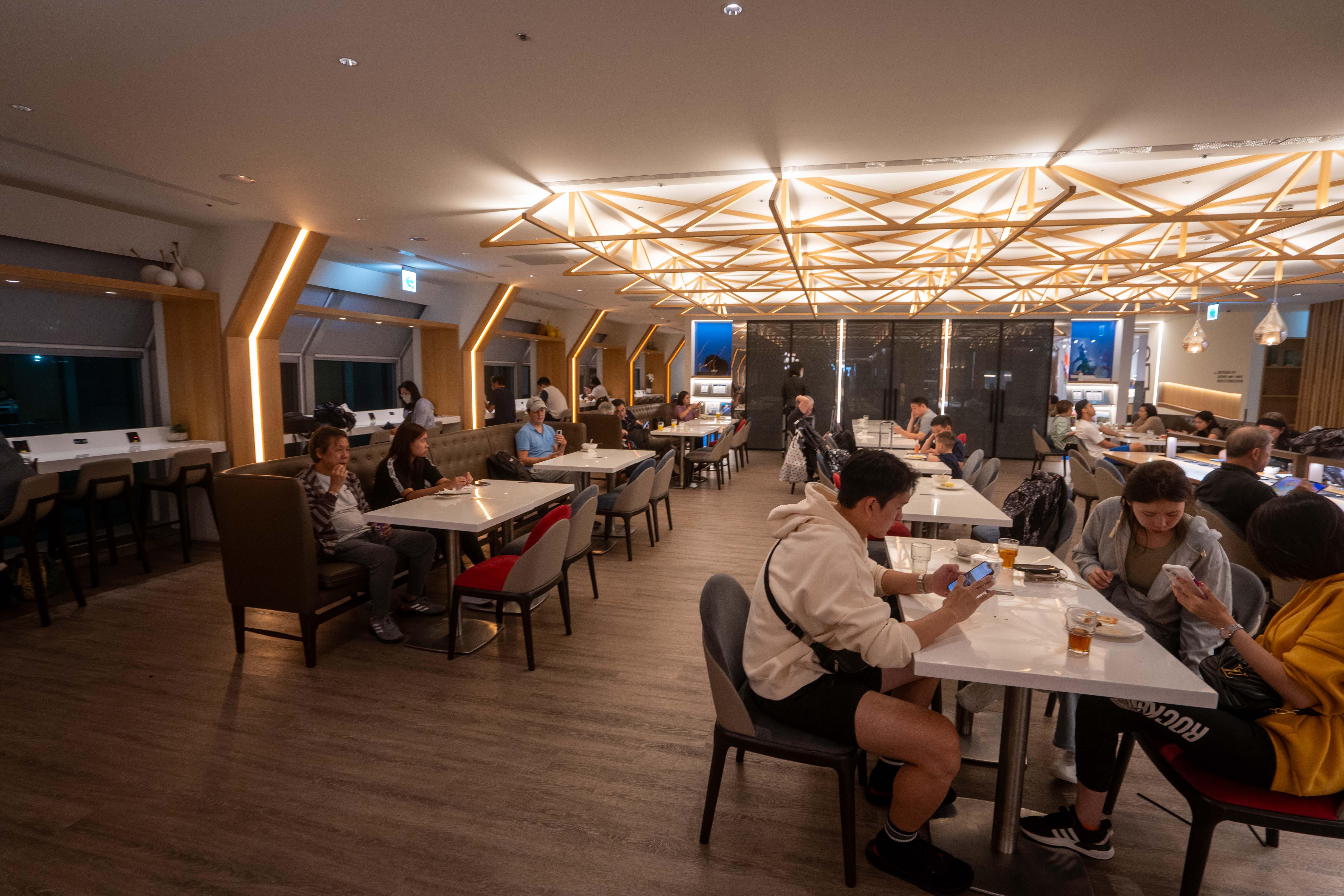 Starlux Galactic Lounge