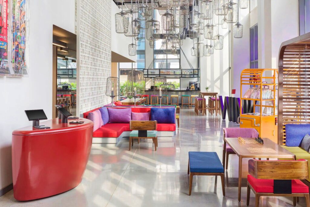 VN100 P0024 Wink Space